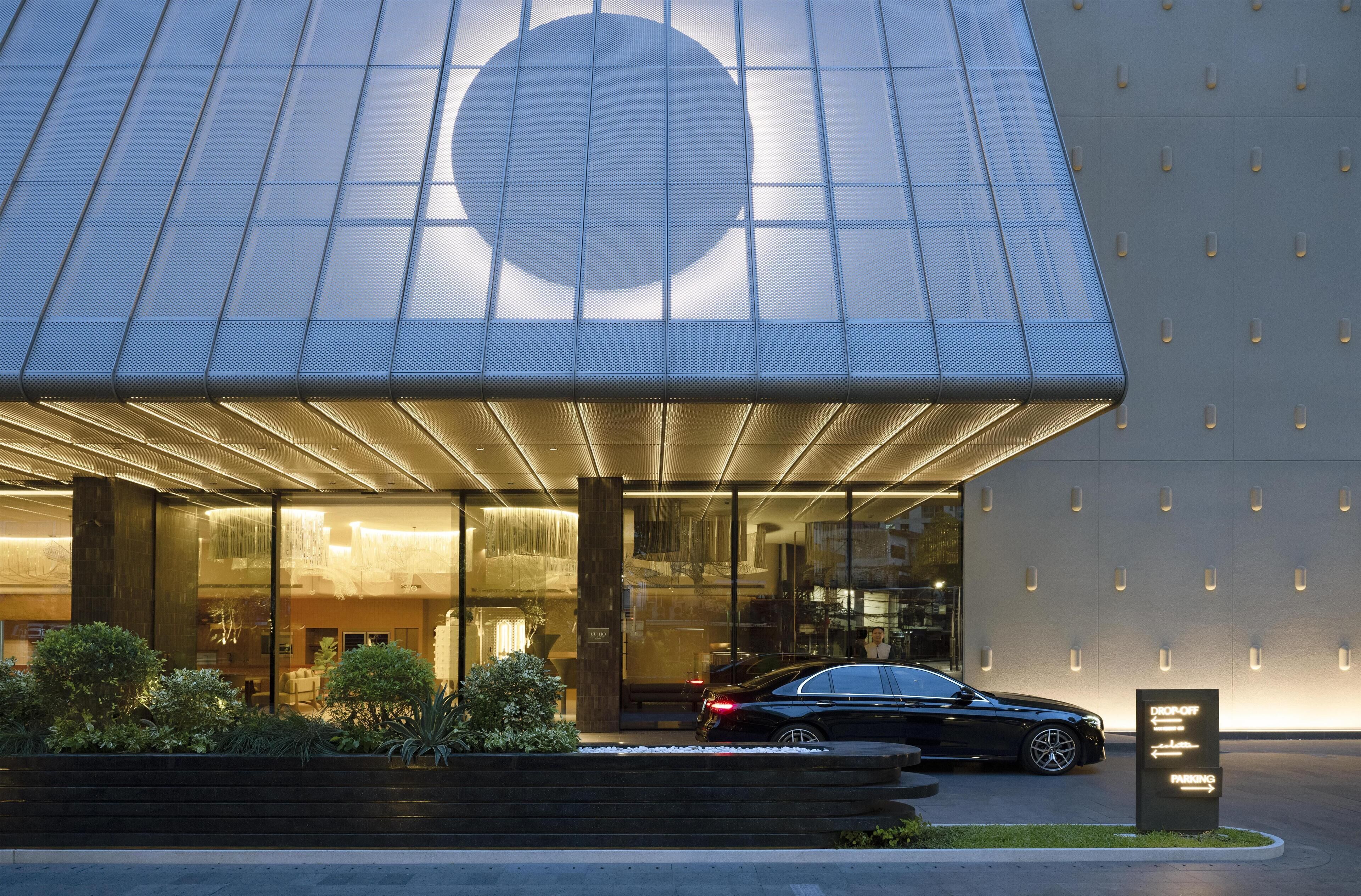 Foto - Kromo Bangkok, Curio Collection By Hilton