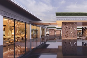 Restaurant - Hilton Hyderabad Genome Valley Resort & Spa (Shamirpet)