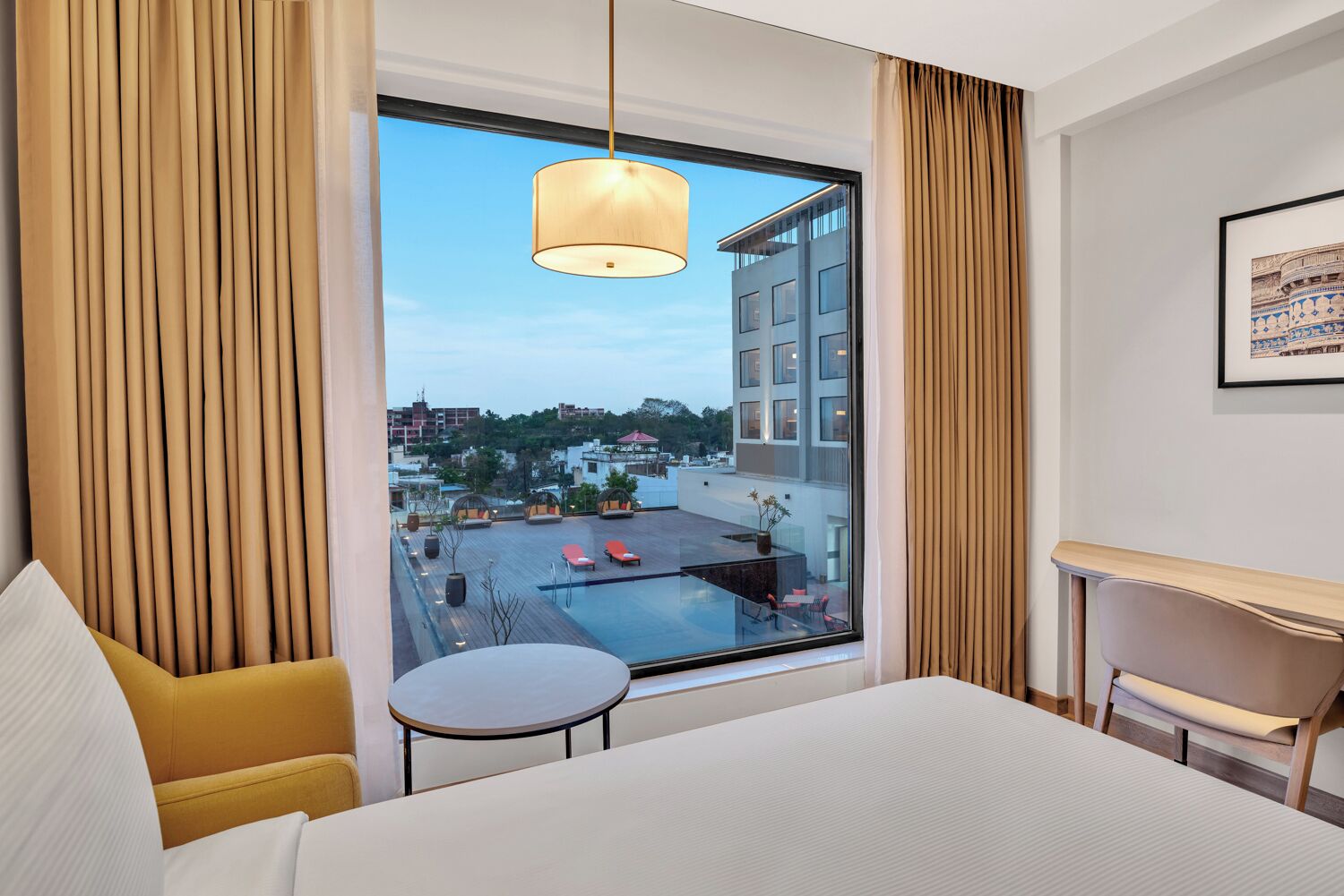 Deluxe Room, 2 Single Beds | Premium bedding, down duvets, memory-foam beds, in-room safe