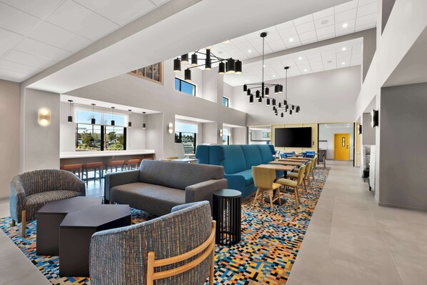 Lobby - Hampton Inn & Suites Corona, Ca (Corona)