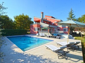 Pool - Calm Countryside Rovinj Manor with Pool - Villa with Pool (Rovinj)