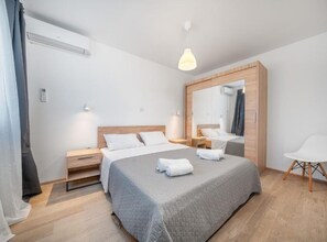 5 sovrum, strykjärn/strykbräda, internet och sängkläder