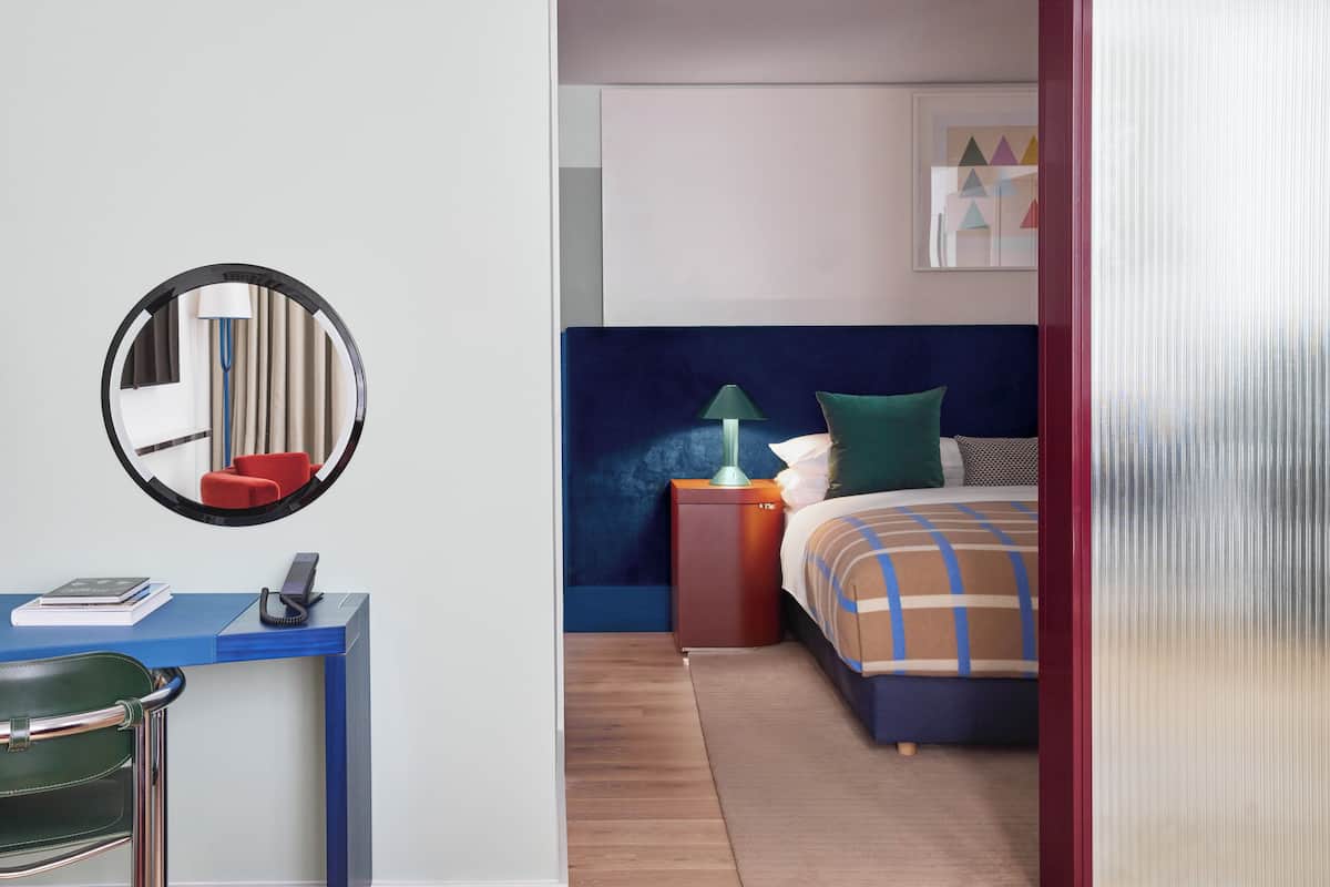 1 bedroom, premium bedding, minibar, in-room safe