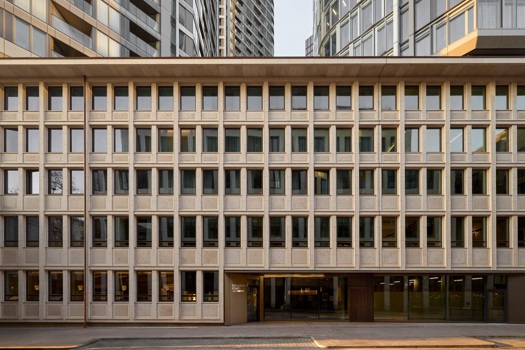 Photo - Kimpton Main Frankfurt by IHG