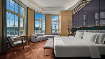 1 King Suite River View