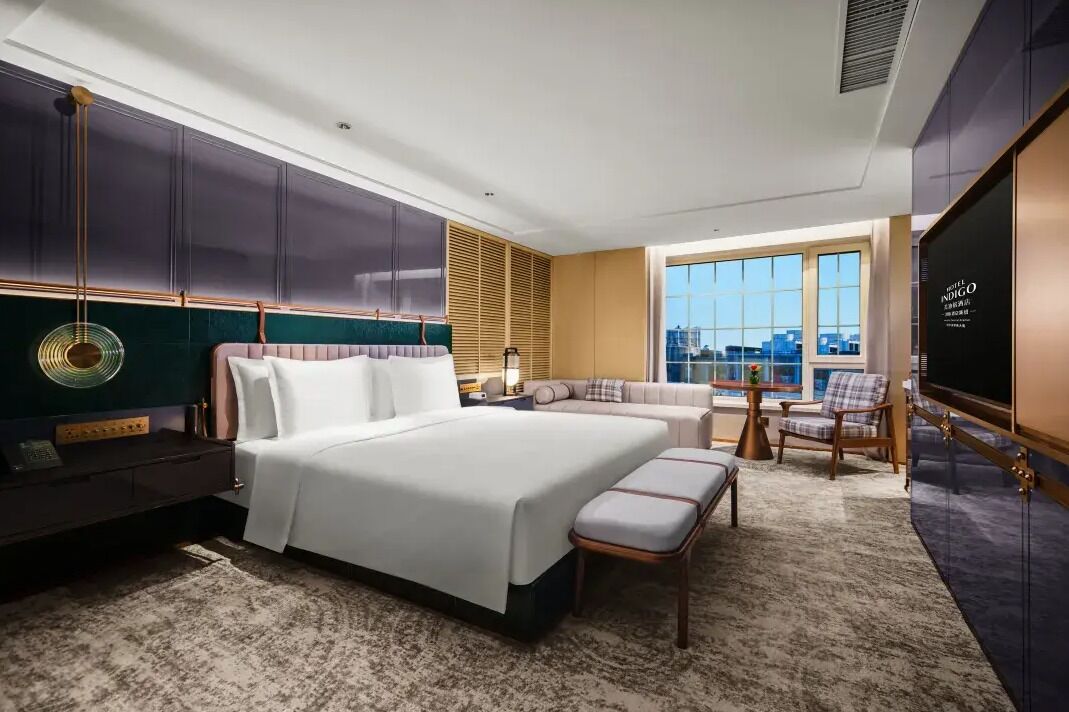 Standard Room | Premium bedding, down comforters, free minibar, in-room safe