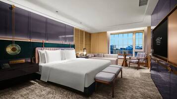 Standard Room | Peralatan tempat tidur premium, gebar bulu kapas, bar mini