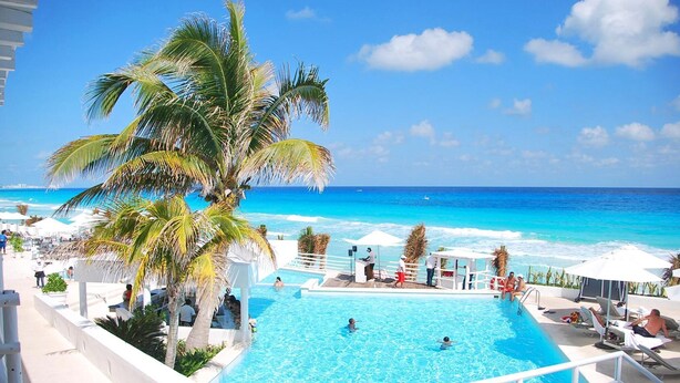 Pool - Beachfront – 11BR/9Bth – Penthouse Combo #3120 (Cancun)