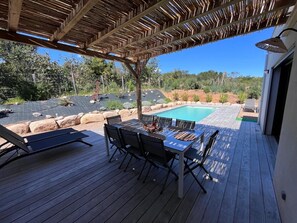 Outdoor dining - Villas Copains- Private heated pool-Porto Vecchio near Pinarello beach (Zonza)