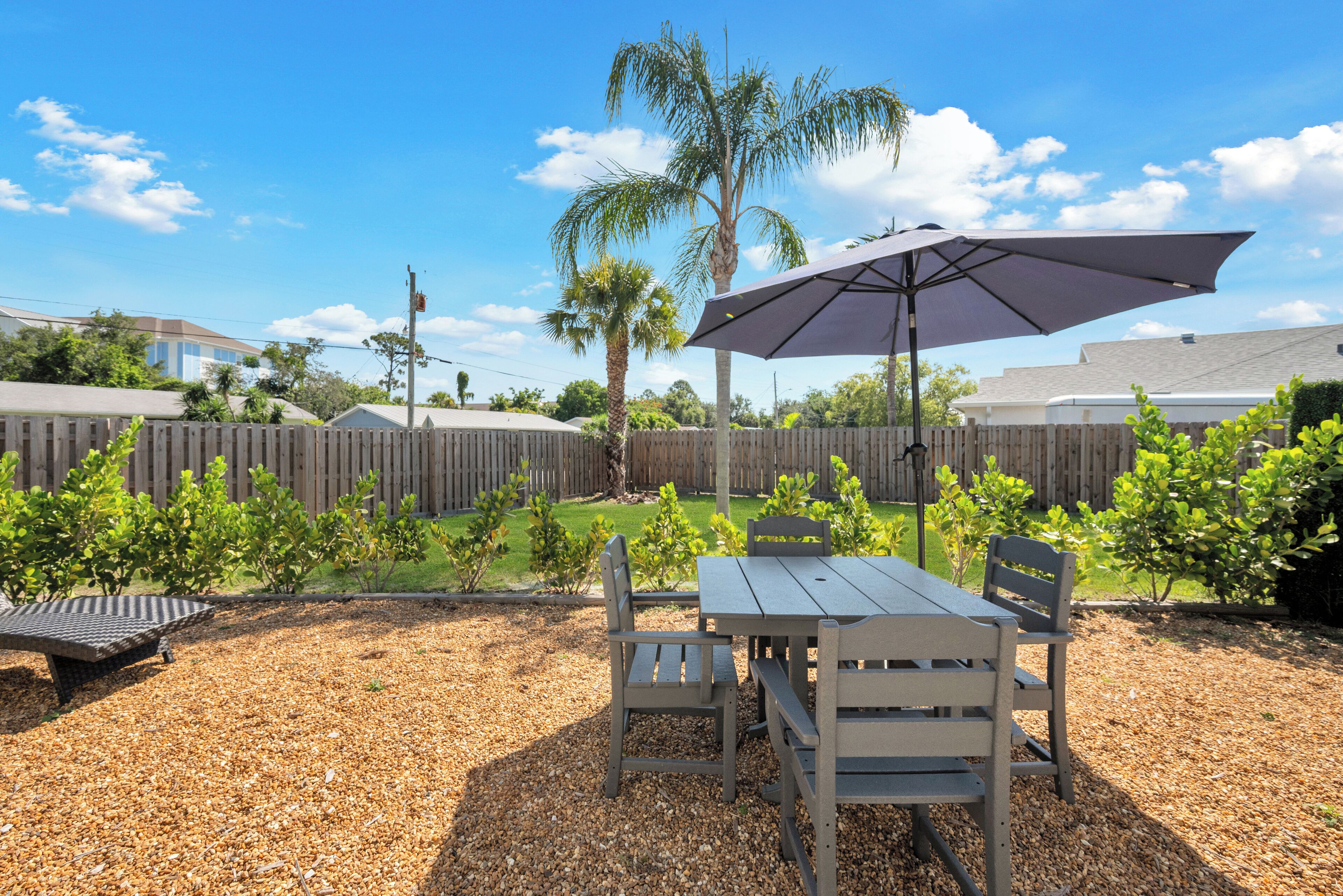 Outdoor dining