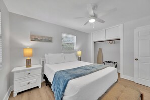 2 bedrooms, iron/ironing board, WiFi, bed sheets