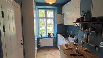 Mikrobølgeovn, ovn, kogeplade, opvaskemaskine