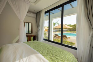 Egyptian cotton sheets, premium bedding, memory foam beds, desk