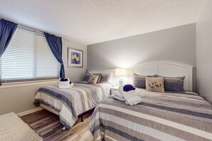 2 室のベッドルーム、インターネット、ベッドシーツ、車椅子でアクセスできる設備