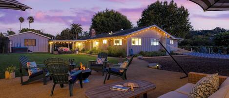 Talo (4 Bedrooms) | Majoituspaikan julkisivu