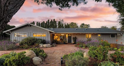 Hummingbird Haven by Avantstay Dog-friendly, Near the Beach, Huge Yard+hot Tub