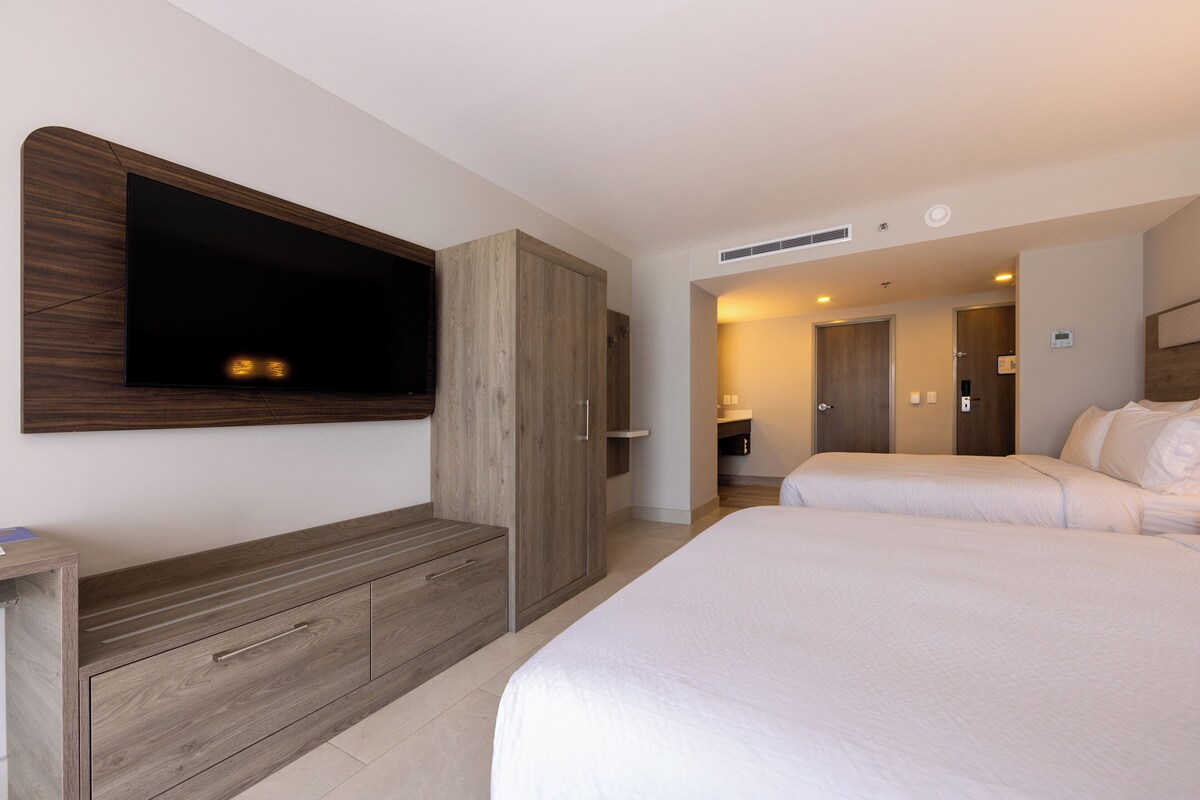 Standard Room, 2 Queen Beds, Lagoon View | Premium bedding, in-room safe, blackout drapes, soundproofing