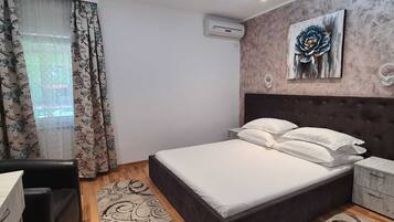 1 bedroom, WiFi, bed sheets