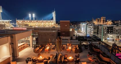 Moxy Cincinnati Downtown