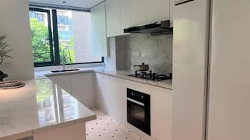 Microwave, oven, stovetop, dishwasher