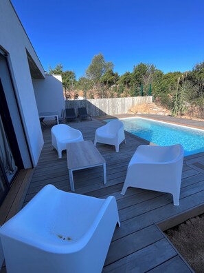 Piscine extérieure, piscine chauffée