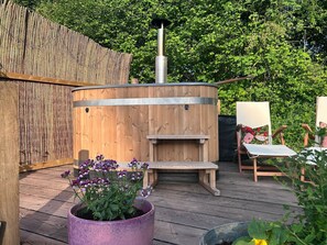 Bañera de hidromasaje exterior