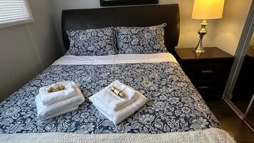 2 bedrooms, desk, iron/ironing board, free WiFi