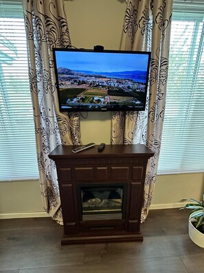 Interior - Cozy Guest Suite Kelowna  (Kelowna)