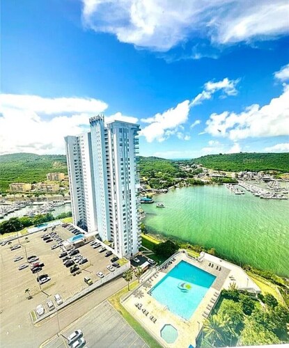 Amazing Waterfront View 2-bedroom Luxury Condo in Beautiful Farjado, Puerto Rico