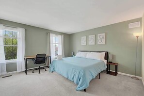 4 chambres, fer et planche à repasser, accès au Wi-Fi (inclus)