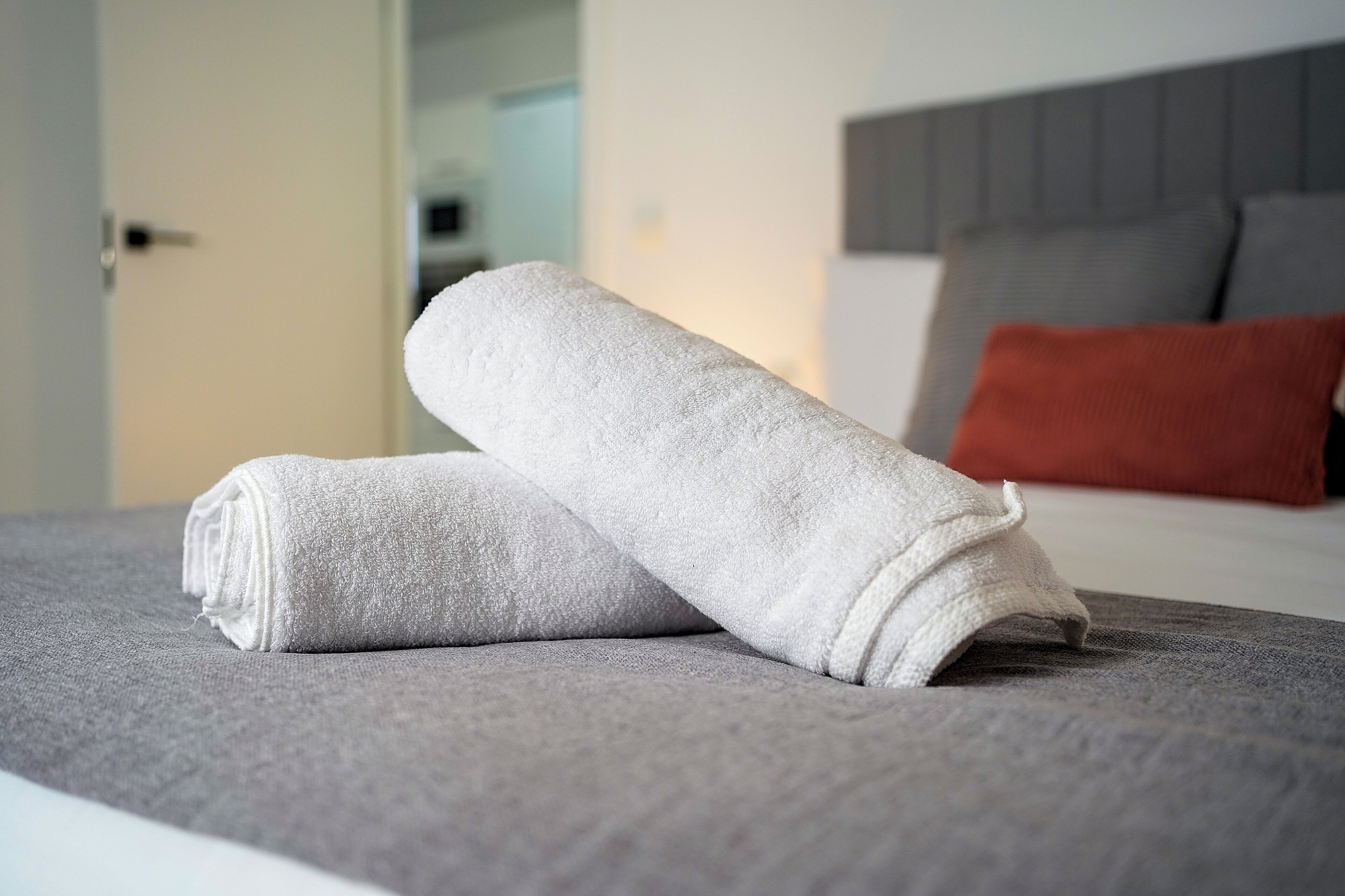 Apartamento superior, 3 habitaciones | Escritorio, espacio para trabajar con un portátil, cortinas opacas