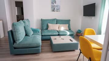 Superior Apartment, 3 Bedrooms | Living area