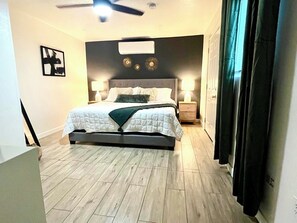 1 chambre, fer et planche à repasser, Wi-Fi, draps fournis