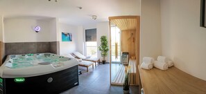 Sauna, bain à remous