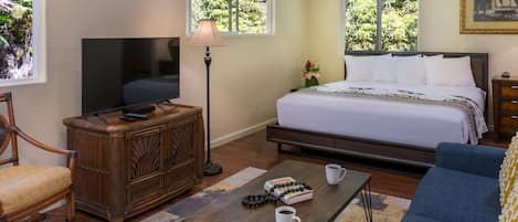 Skrivbord, internet och sängkläder