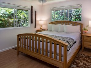 2 bedrooms, desk, free WiFi, bed sheets