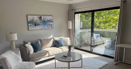 Charming 2-bedroom condo with AC, WiFi in amazing Sonoma