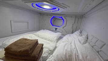 10 bedrooms, iron/ironing board, WiFi, bed sheets