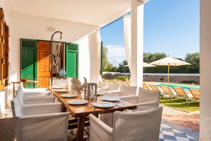 Outdoor dining - Villa Son Prats by Escape Home (Ciutadella de Menorca)