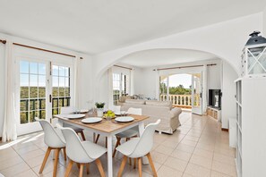 Dining - Villa Cayetana by Escape Home (Maó)