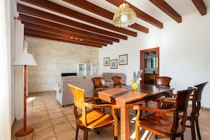 Dining - Villa Los Remos by Escape Home (Binibeca)