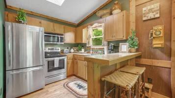 Frigorífic, microones, forn i placa de cuina