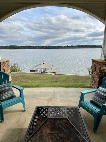 Beautiful waterfront home with year-round water ~ Sleeps 14