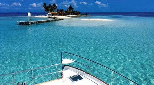  Tropical Yacht Charters. - Family Vacation