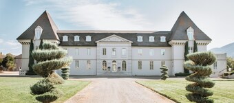 Chateau Herbe - Shakespeare 1 Bedroom Suite w/ Kitchen