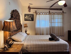 2 chambres, fer et planche  à repasser, Wi-Fi, draps fournis