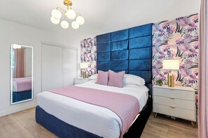 5 bedrooms, free WiFi, bed sheets