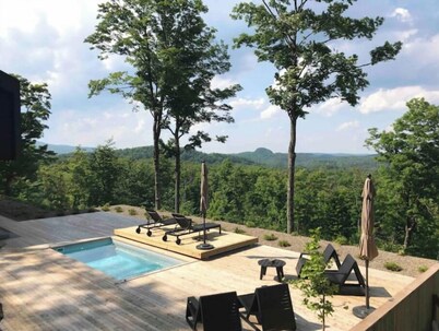 Architectural Gem in the Eastern Townships

