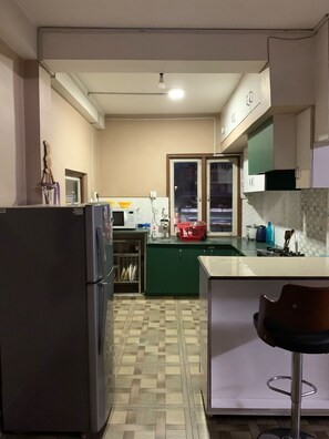 Microwave, oven, stovetop