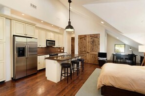 6 chambres, bureau, fer et planche à repasser, Wi-Fi gratuit